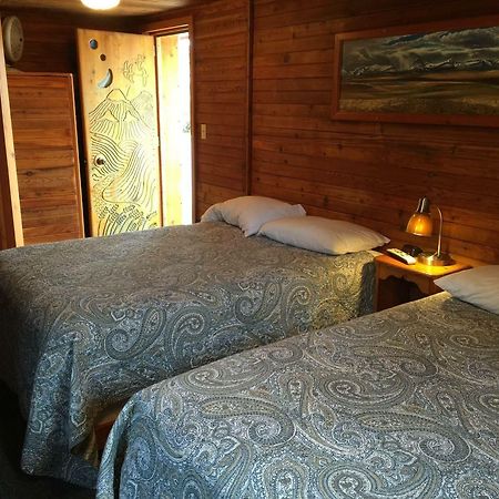 Whistling Swan Motel East Glacier Park Village Zewnętrze zdjęcie
